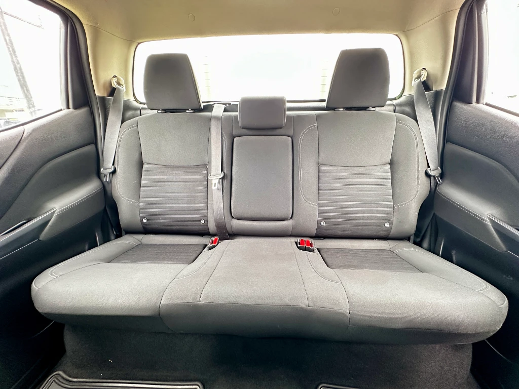 Nissan Navara Navara Dc 4x4 2.3 Tdi Se año 2023