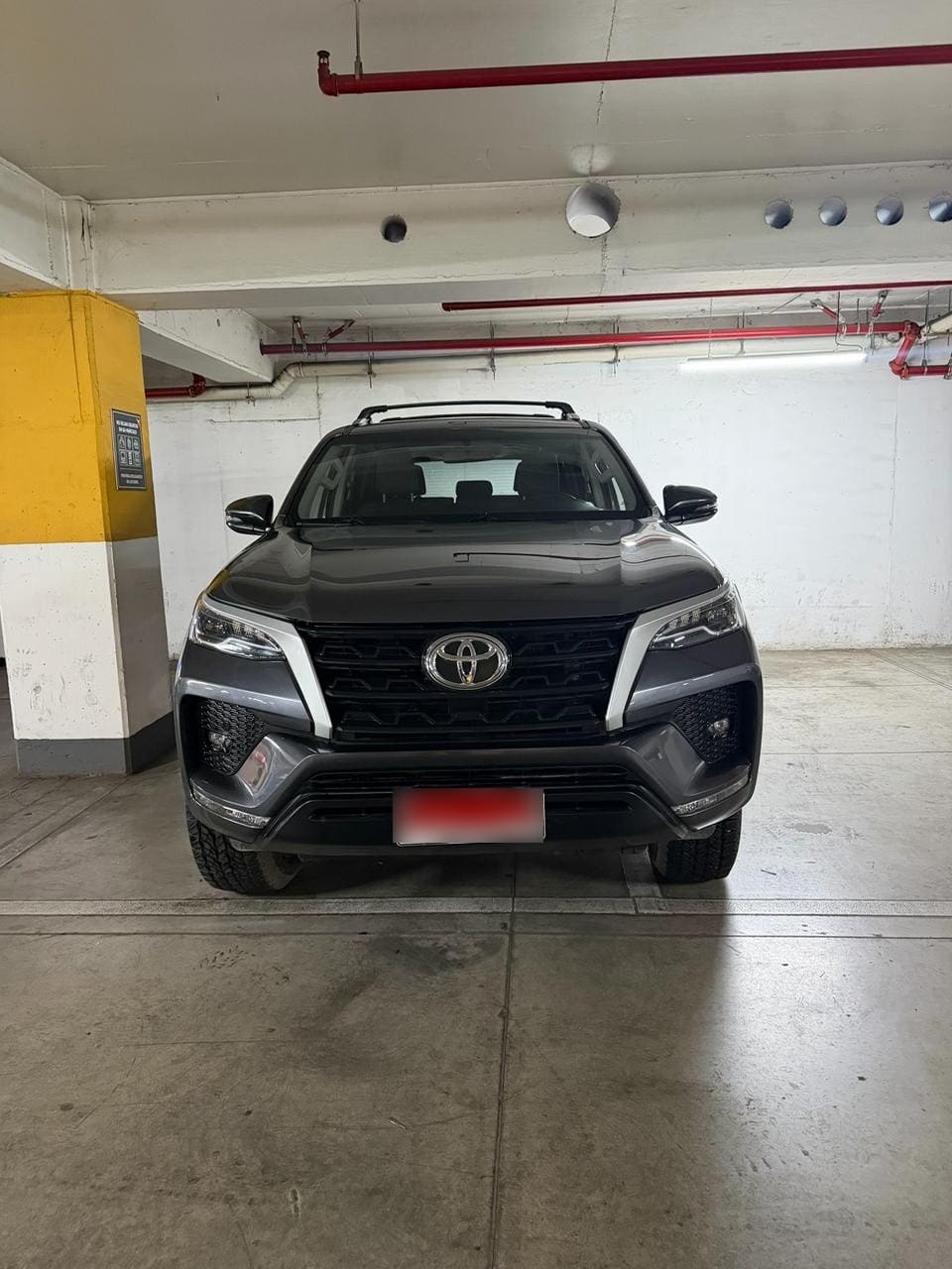 TOYOTA FORTUNER 2.7 Sr5 At año 2022