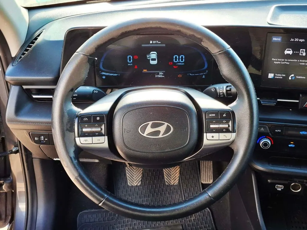 Hyundai Accent 1.5 Design 4x2 Mt 4p año 2024