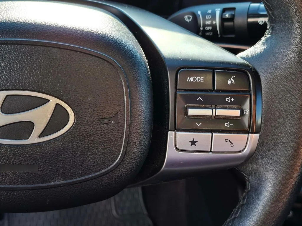 Hyundai Accent 1.5 Design 4x2 Mt 4p año 2024