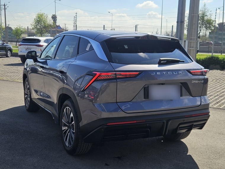 Jetour Dashing Lux Mt 1.5 año 2024
