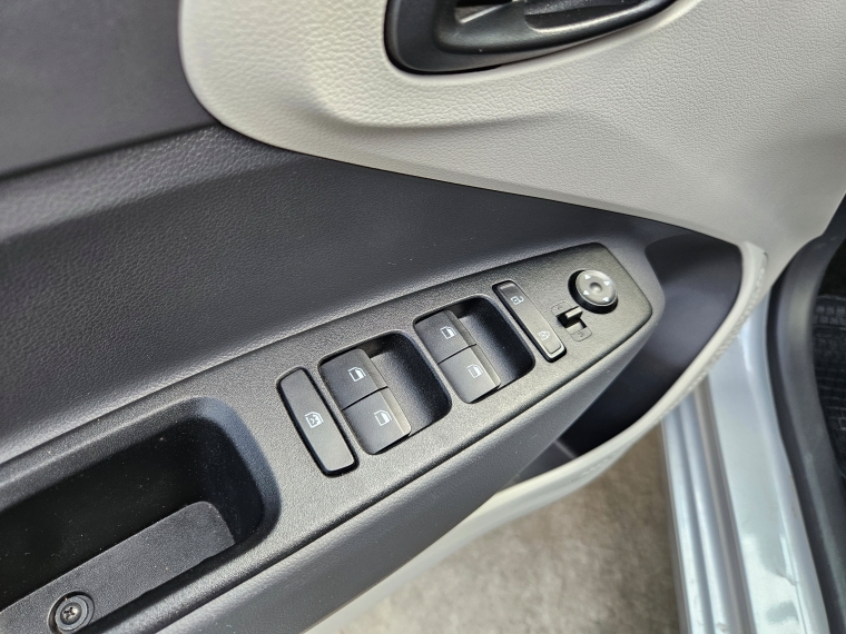 Hyundai Grand I10 Ai3 Sedan 1.2 At Plus Fl año 2026
