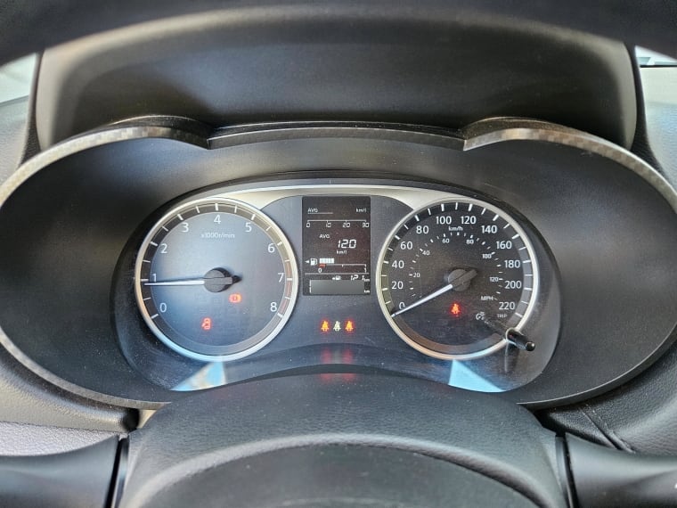 Nissan Versa 1.6 Sense At año 2024