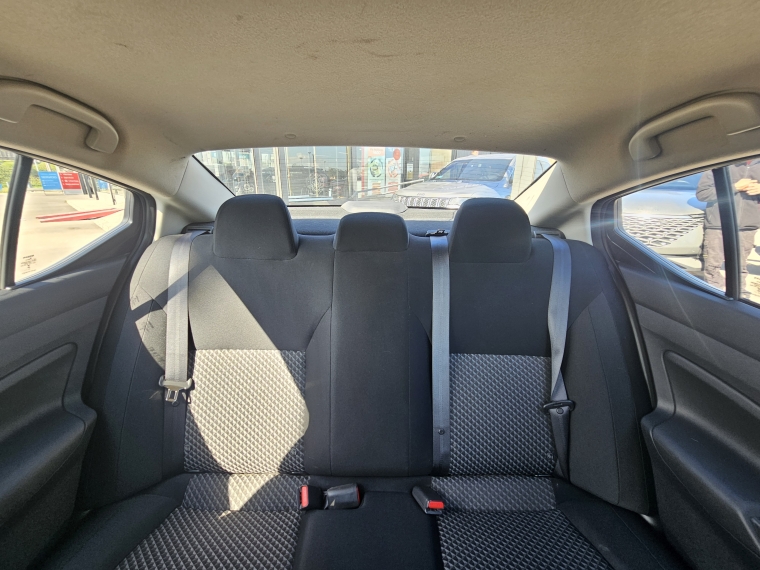 Nissan Versa Sense Mt 1.6 año 2024