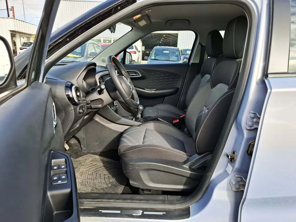 MG 3 1.5 Std 4x2 Hb Mt 5p año 2024