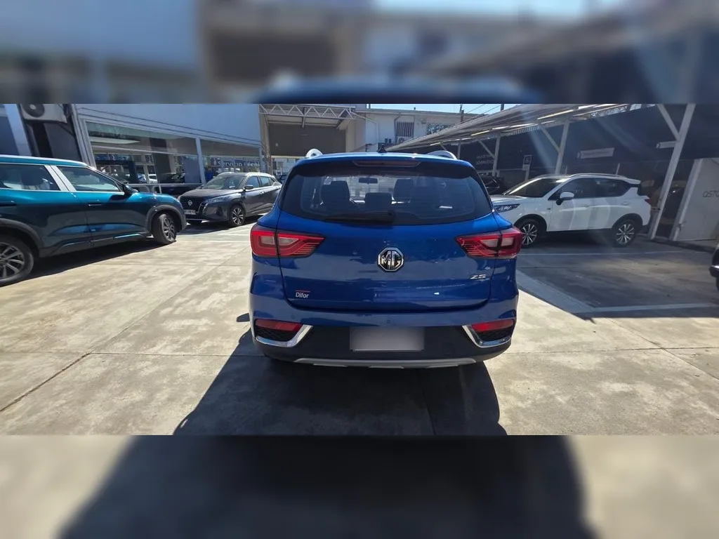 MG Zs 1.5 Std 4x2 At 5p año 2022
