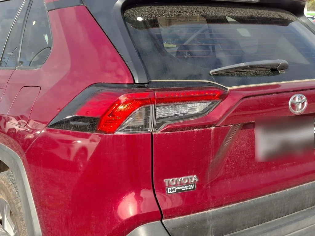 Toyota Rav4 2.0 Le 4x2 Mt 5p año 2022
