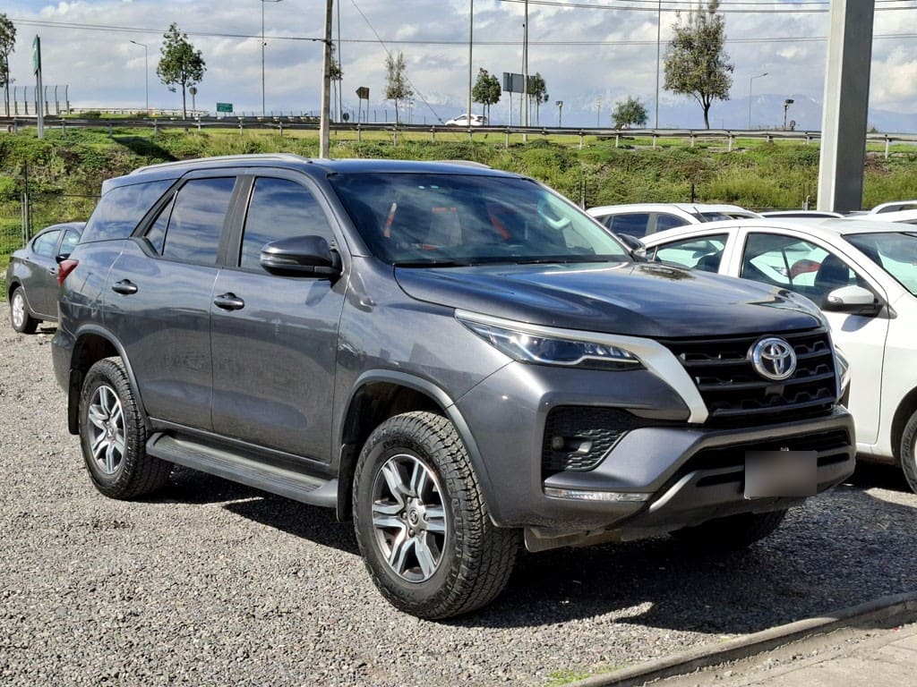 Toyota Fortuner 4x4 Mt 2.8 año 2022