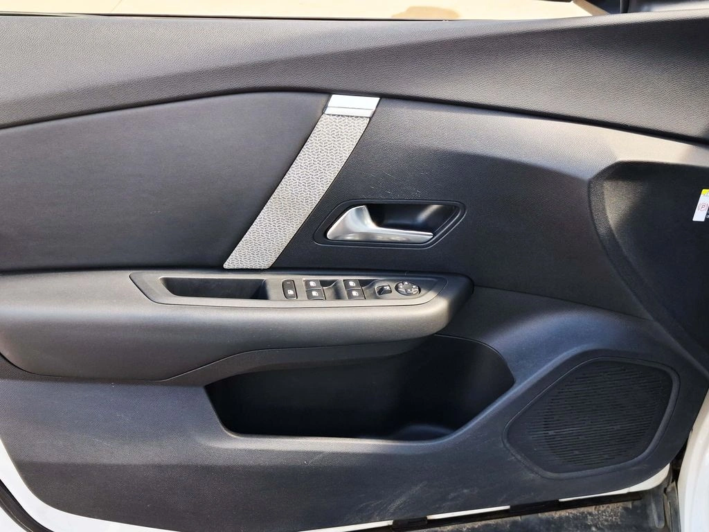 Citroen C4 1.5 Bluehdi Diesel Shine 4x2 130 Ss Eat8 At 5p año 2022