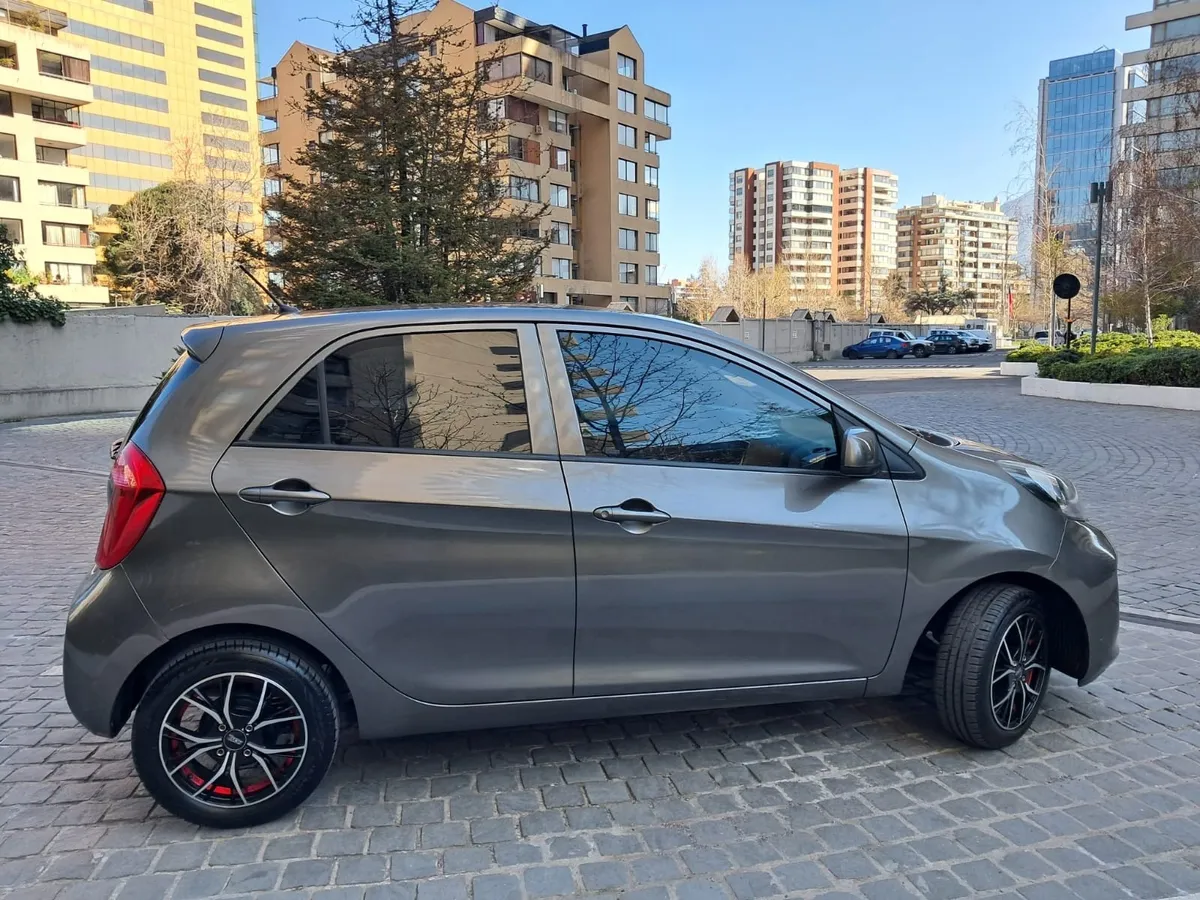 KIA MOTORS MORNING 1.0 Ex Ac Mt año 2016