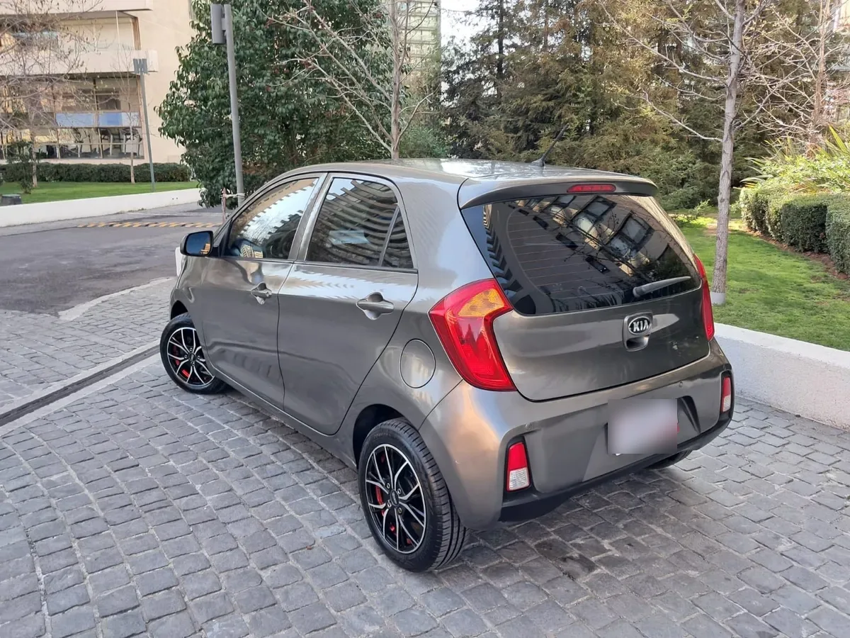 KIA MOTORS MORNING 1.0 Ex Ac Mt año 2016
