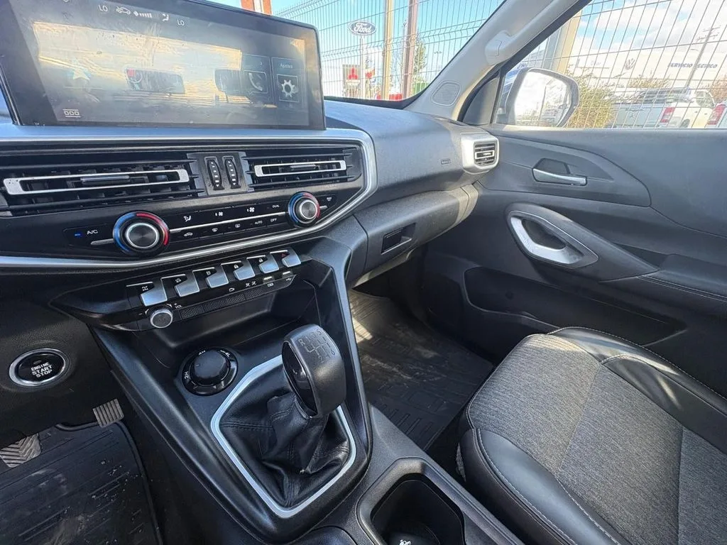 Peugeot Landtrek 1.9 4x4 Mt año 2023
