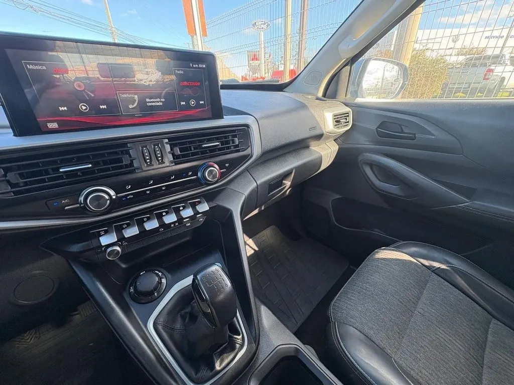 Peugeot Landtrek 1.9 4x4 Mt año 2023