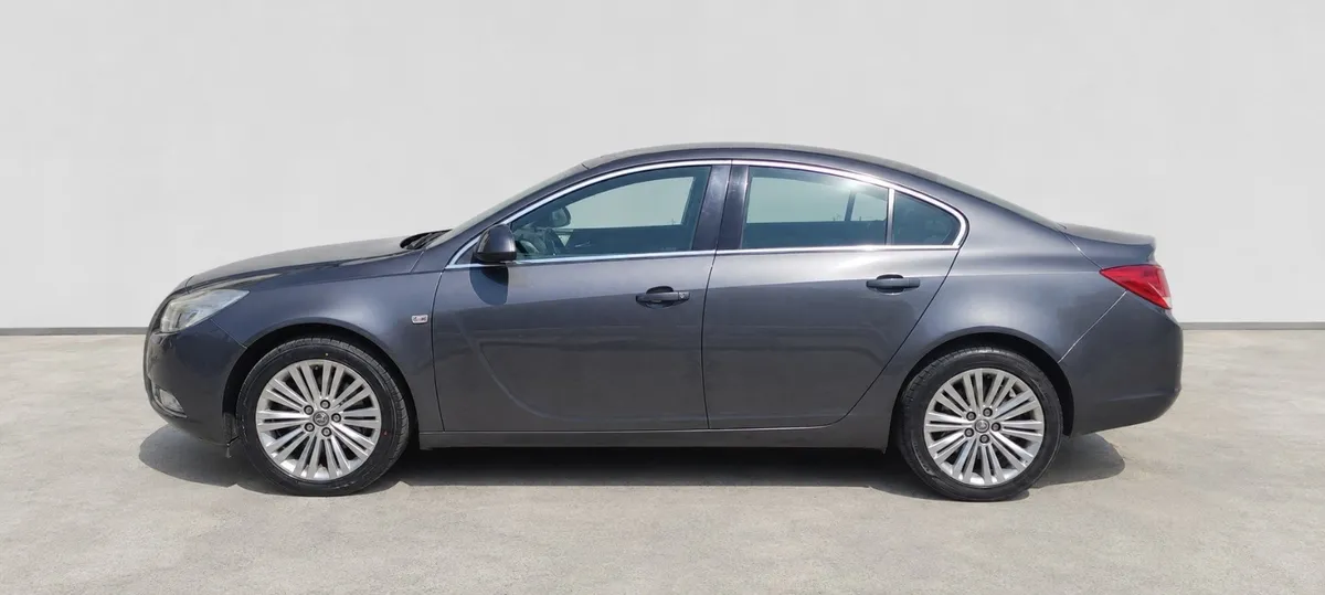 OPEL INSIGNIA 2.0 Edition At año 2013