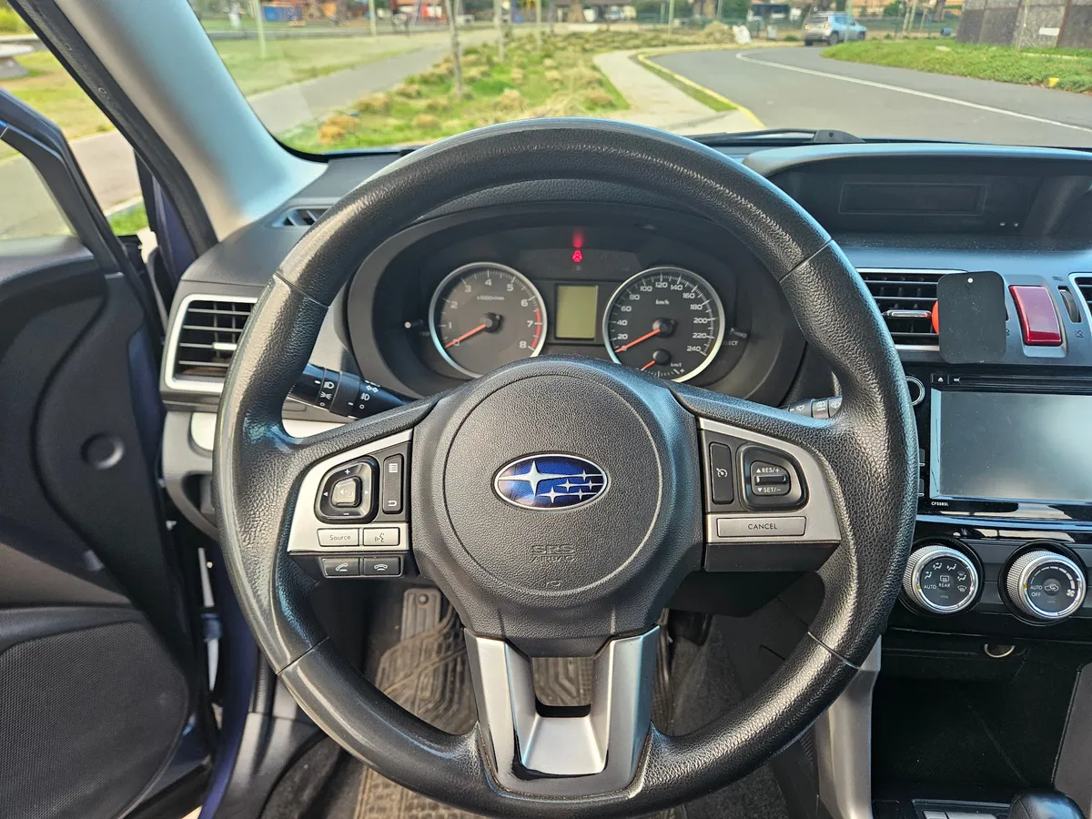 Subaru Forester 2.0 X At 4x4 año 2017