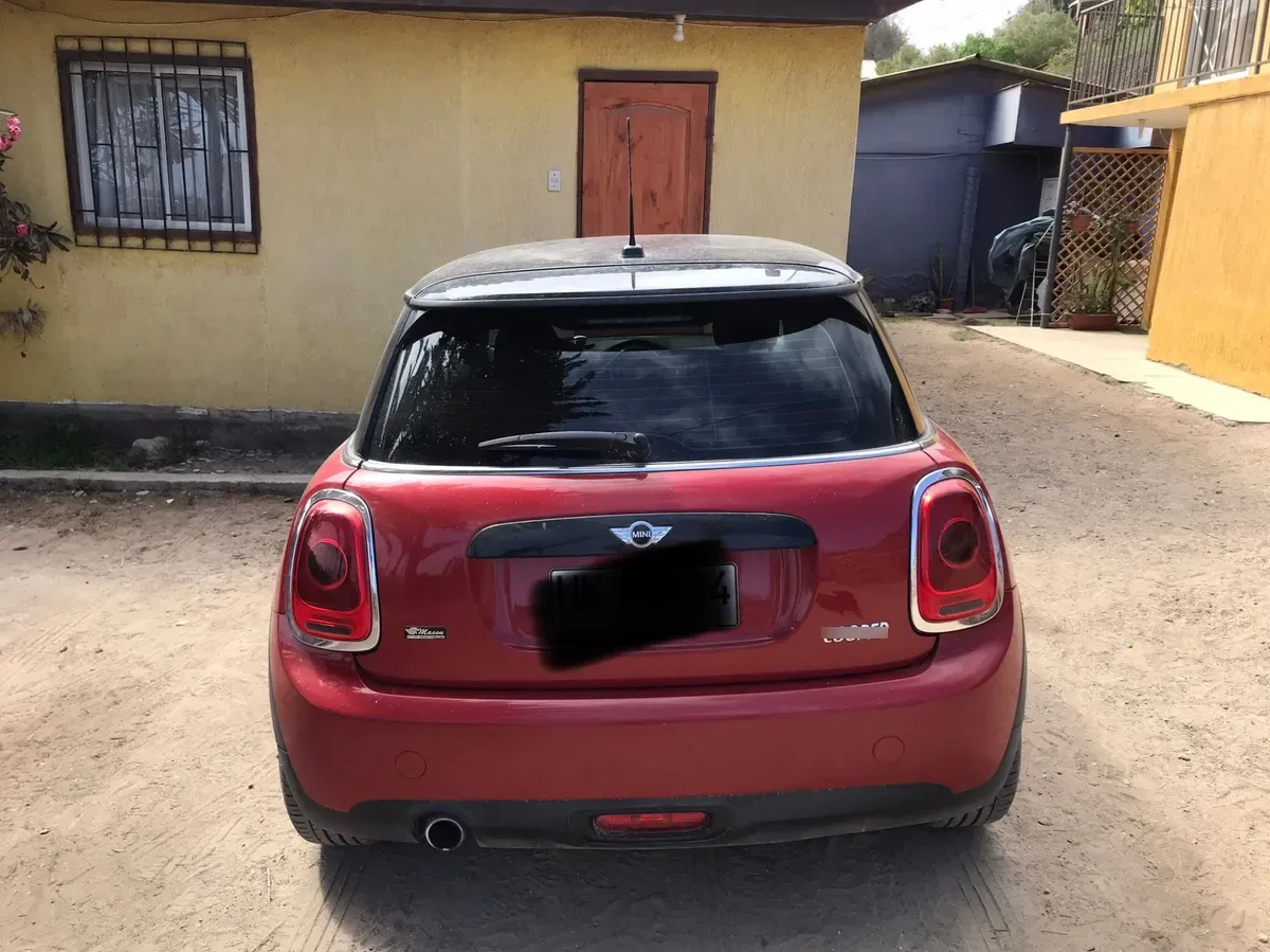 MINI F56 1.5 Cooper Salt Tm Mt año 2015
