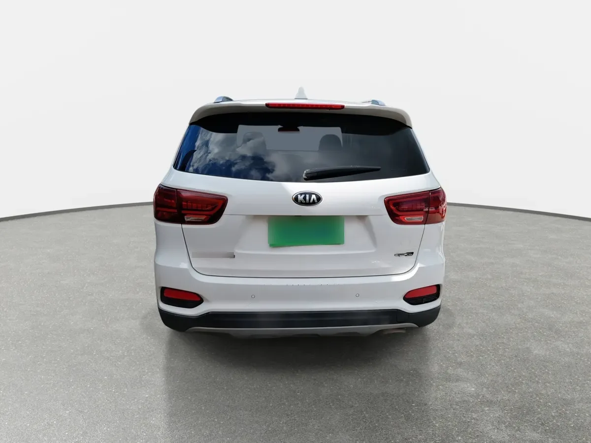 Kia Sorento 2.4 Gtl 2wd Special Pack At6 5p año 2020