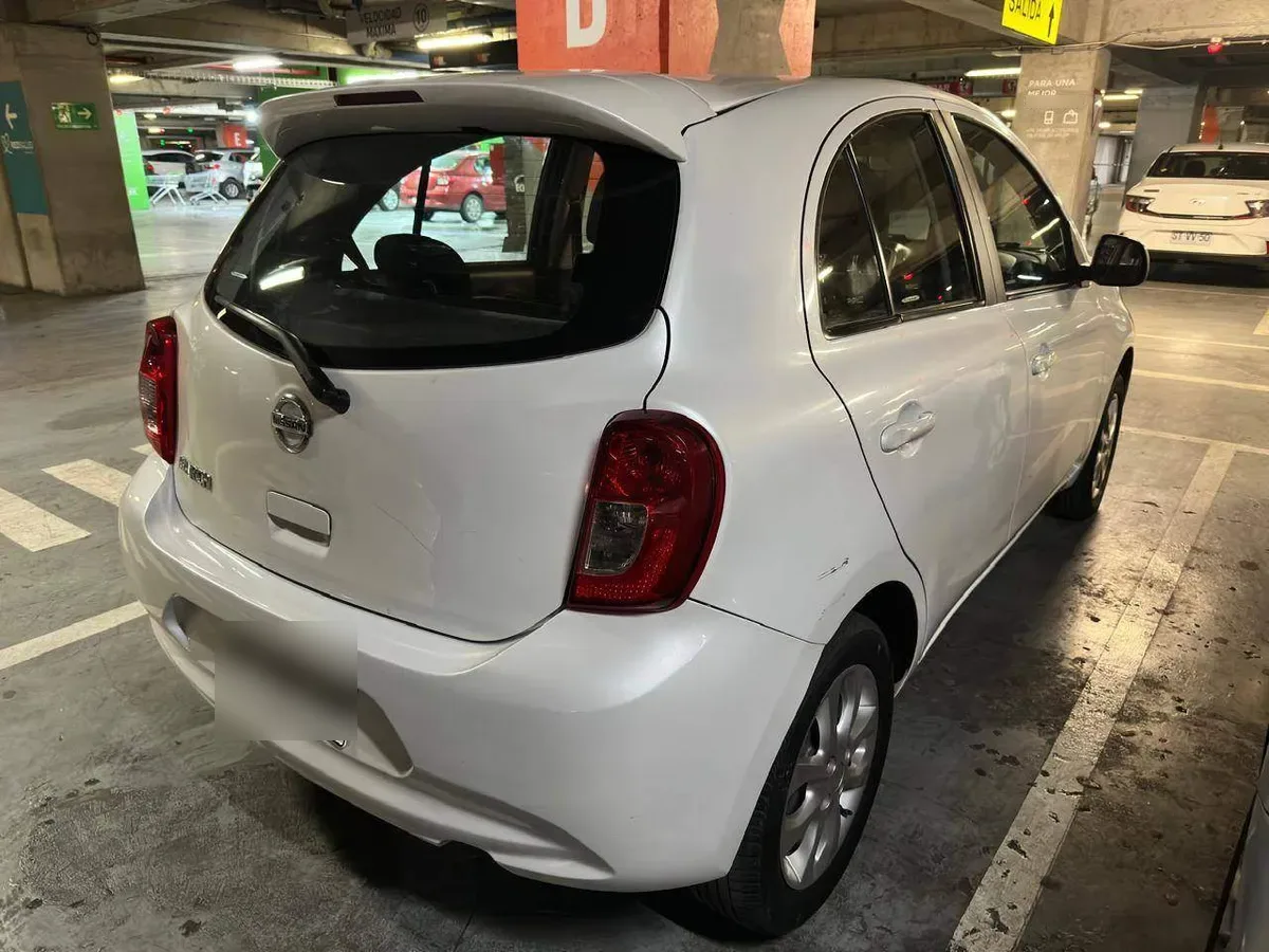 Nissan March 1.6 Sport Sense 4x2 Mt 5p año 2021