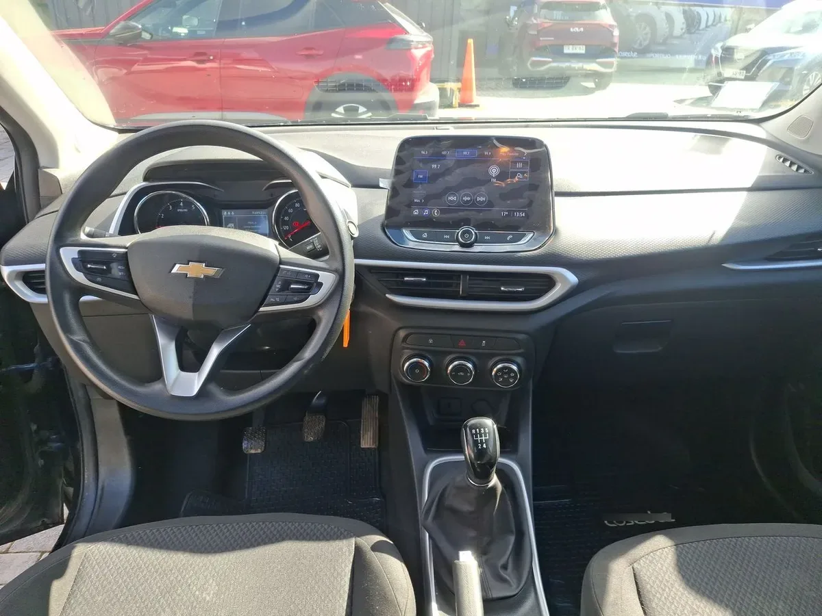 Chevrolet Tracker 1.2t Ls Fwd Mt 5p año 2022