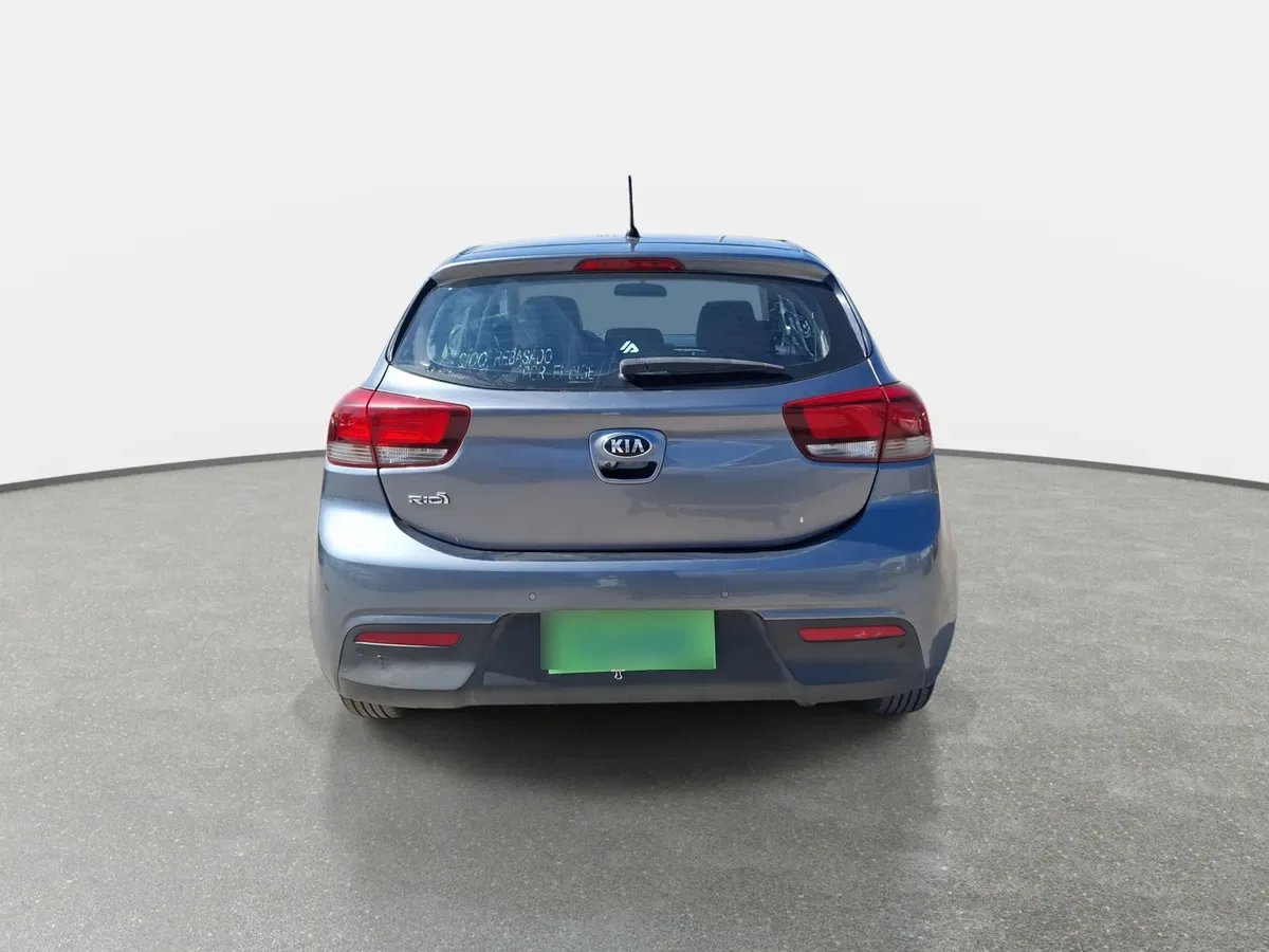 Kia Rio 5 1.4 Ex 4x2 Ac 6mt 5p año 2019
