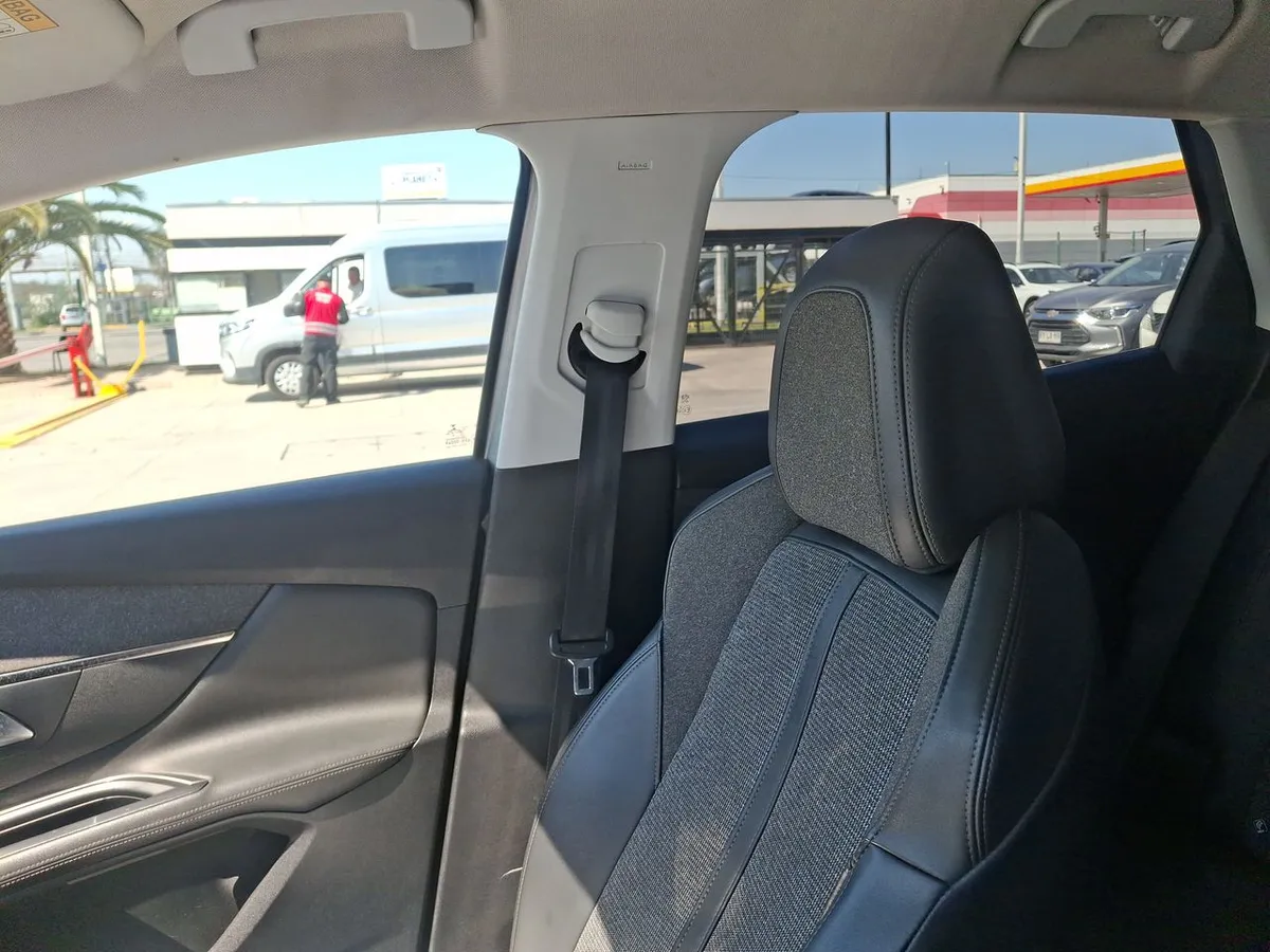 Peugeot 3008 1.6 Allure Pack Thp 4x2 165 Eat6 5p año 2021