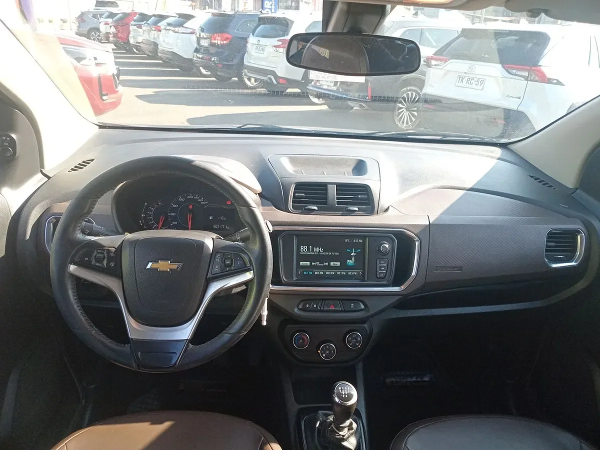 Chevrolet Spin 1.8 Premier 4x2 Mt 5p año 2021