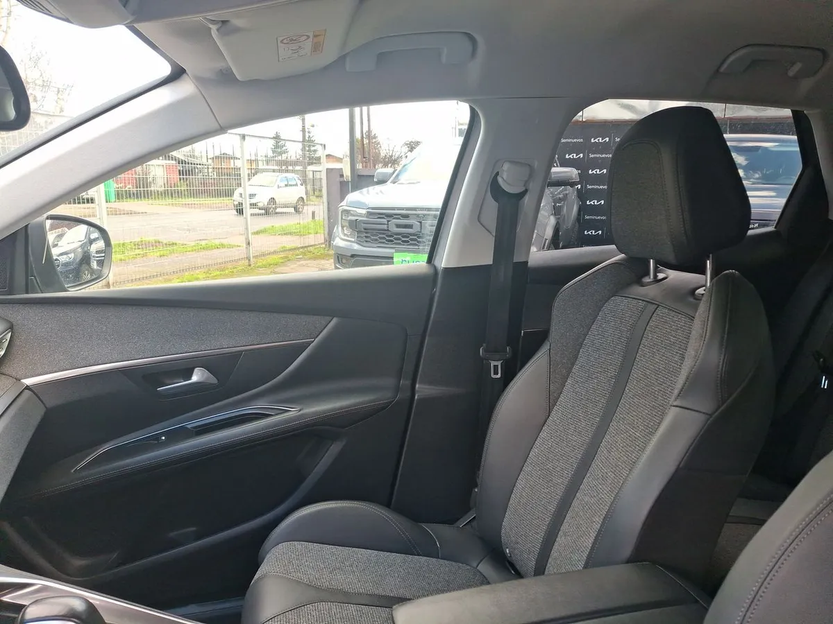 Peugeot 3008 1.5 Allure Bluehdi Diesel 4x2 130 Eat6 5p año 2021