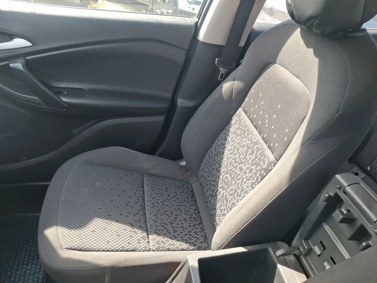 Chevrolet Tracker 1.2t Ls Fwd Mt 5p año 2022