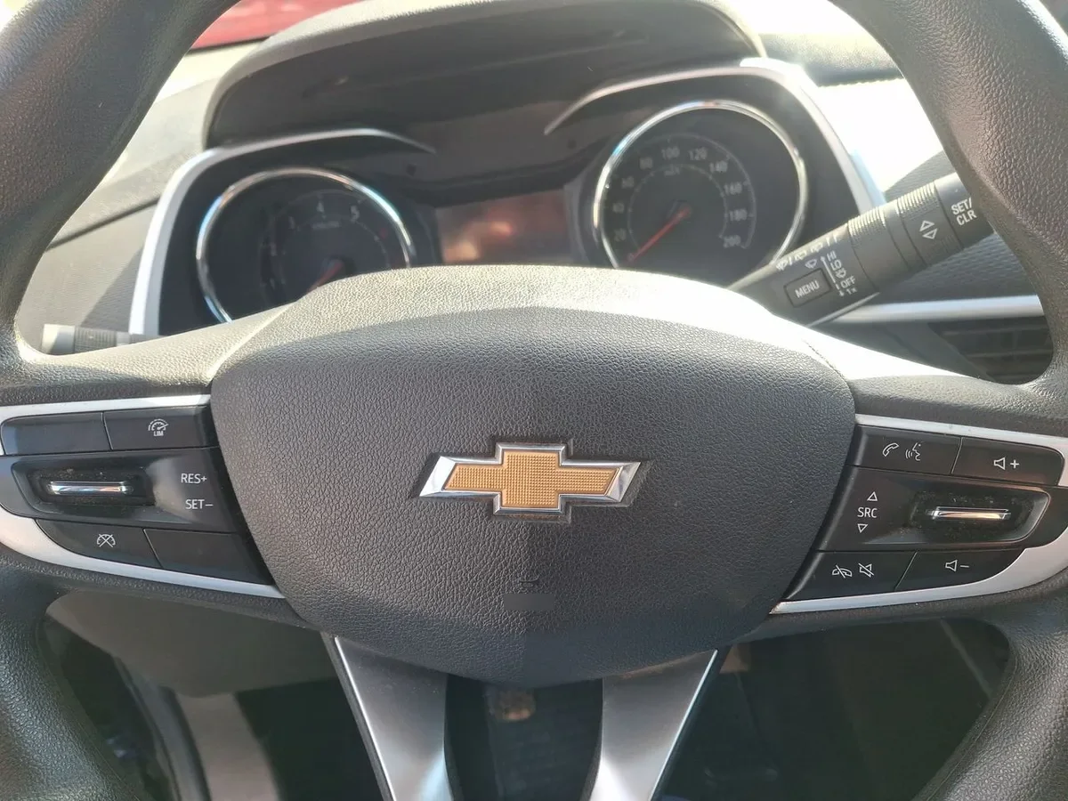 Chevrolet Tracker 1.2t Ls Fwd Mt 5p año 2022