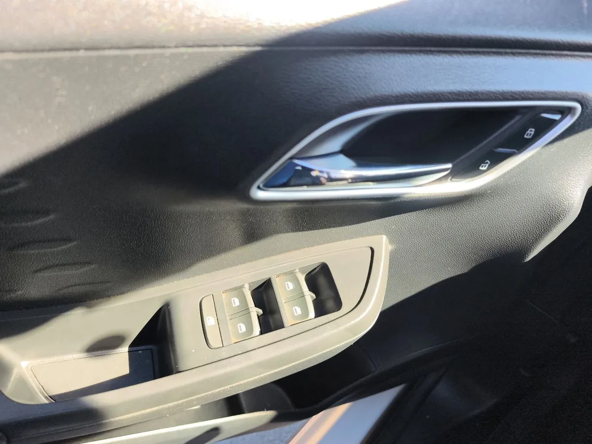 MG 3 1.5 Comfort 4x2 Hb Mt 5p año 2021