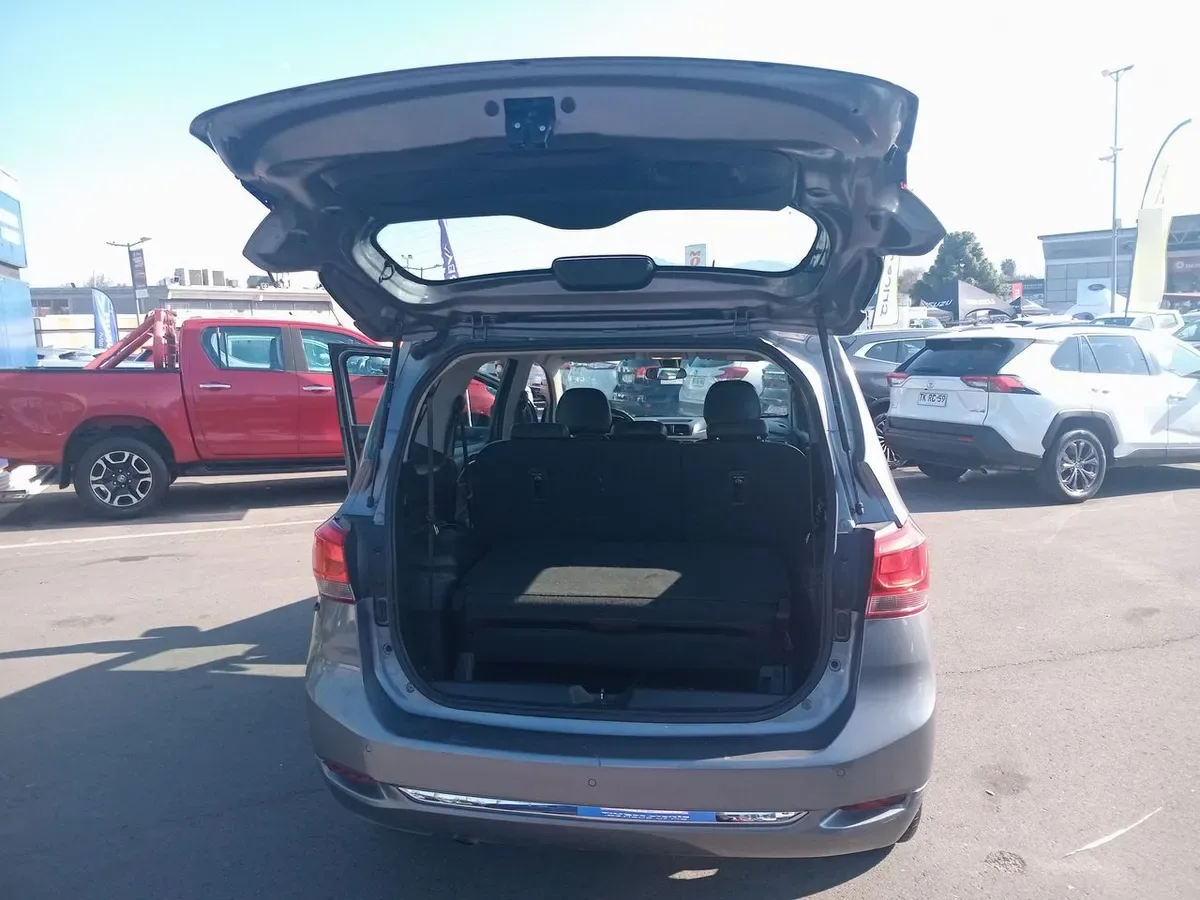 Chevrolet Spin 1.8 Premier 4x2 Mt 5p año 2021