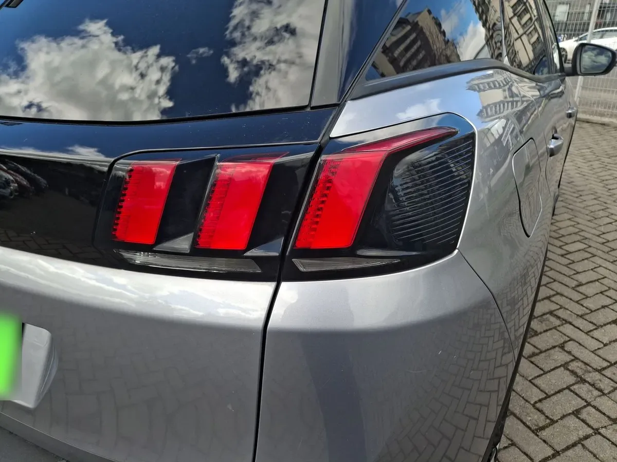 Peugeot 3008 1.5 Allure Bluehdi Diesel 4x2 130 Eat6 5p año 2021