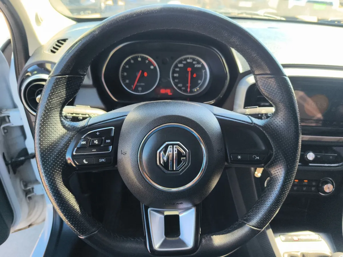 MG 3 1.5 Comfort 4x2 Hb Mt 5p año 2021