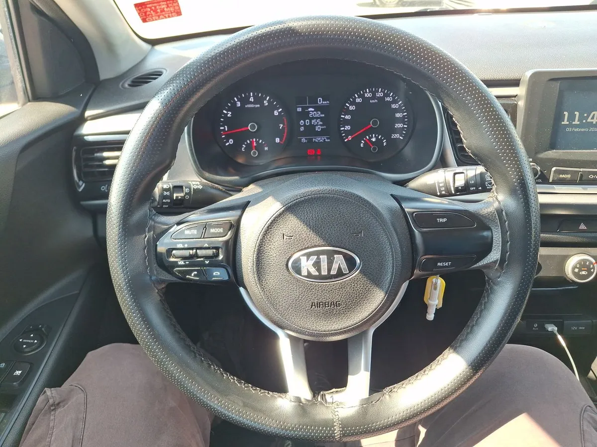 Kia Rio 5 1.4 Ex 4x2 Ac 6mt 5p año 2019