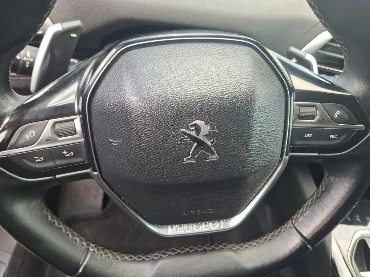 Peugeot 3008 1.5 Allure Bluehdi Diesel 4x2 130 Eat6 5p año 2021