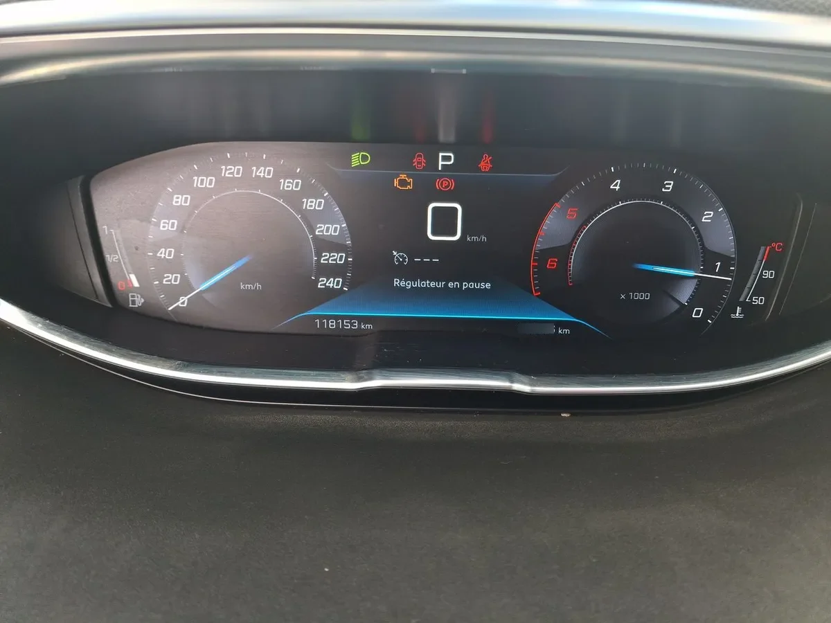 Peugeot 3008 1.5 Allure Bluehdi Diesel 4x2 130 Eat6 5p año 2021