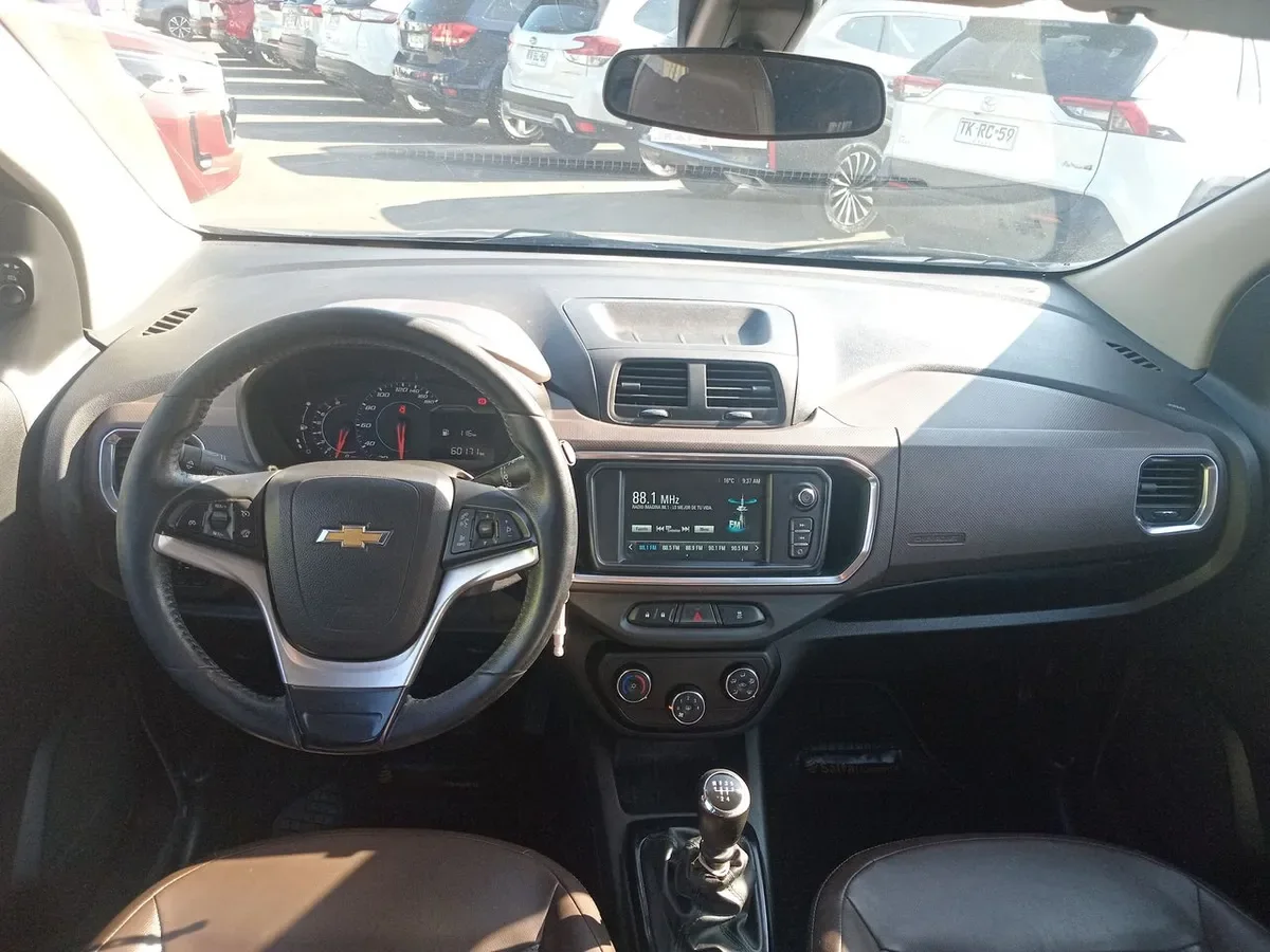 Chevrolet Spin 1.8 Premier 4x2 Mt 5p año 2021