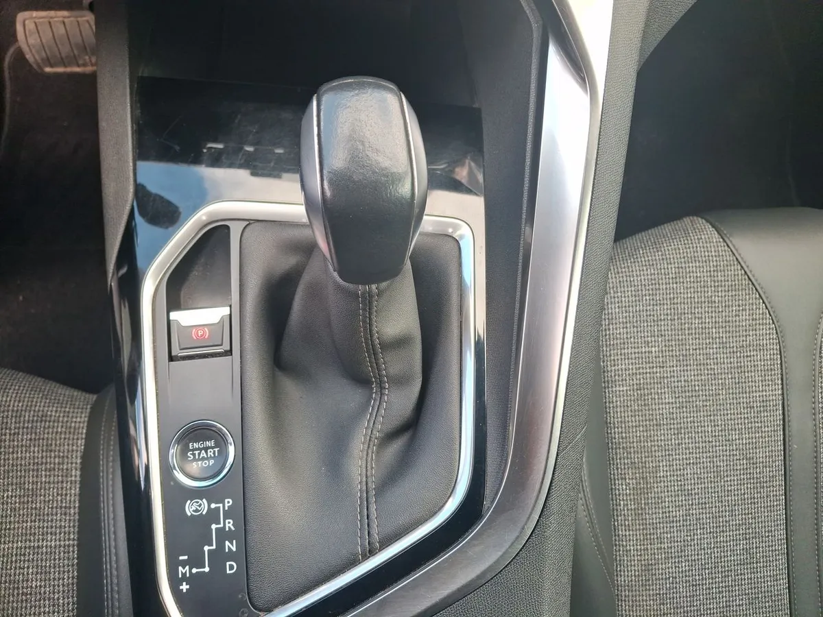 Peugeot 3008 1.5 Allure Bluehdi Diesel 4x2 130 Eat6 5p año 2021