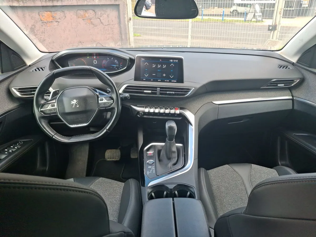 Peugeot 3008 1.5 Allure Bluehdi Diesel 4x2 130 Eat6 5p año 2021