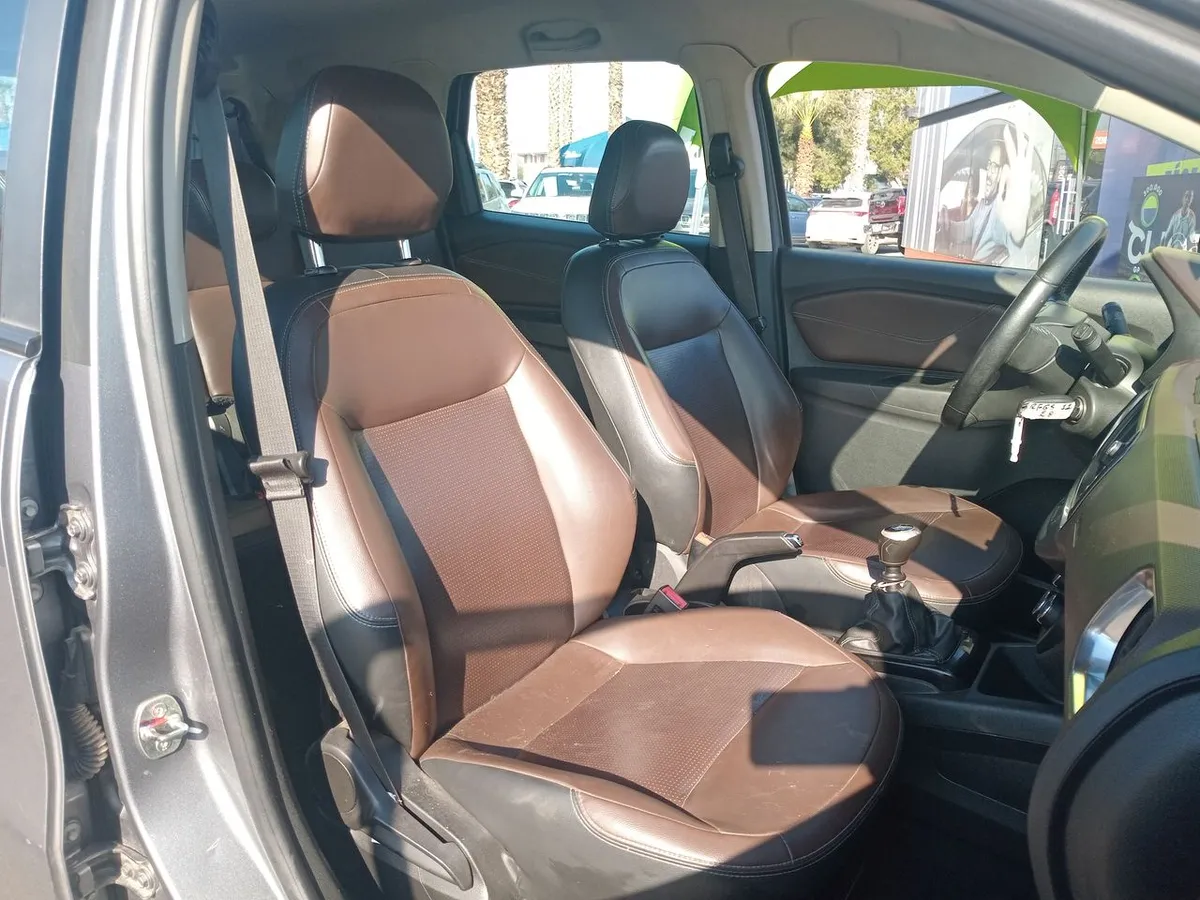 Chevrolet Spin 1.8 Premier 4x2 Mt 5p año 2021