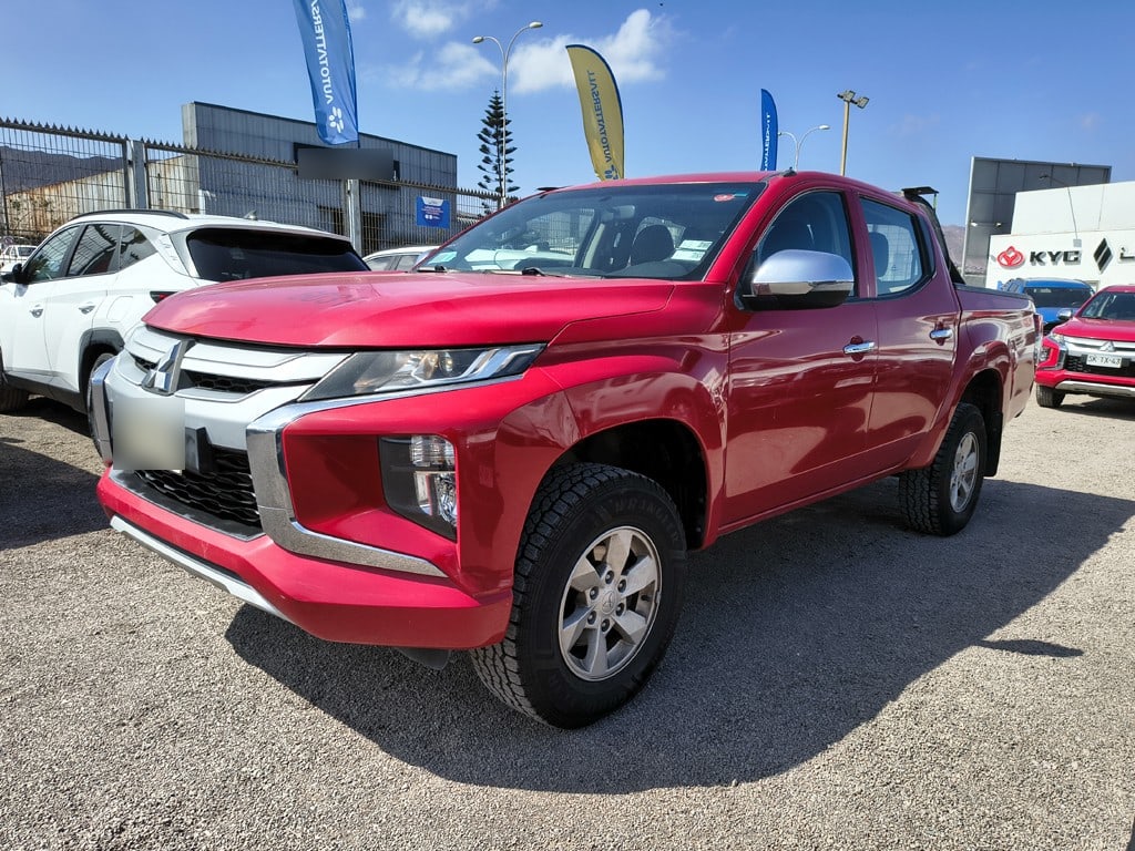 Mitsubishi L200 Katana 2.4 Diesel 4x2 T/m año 2022