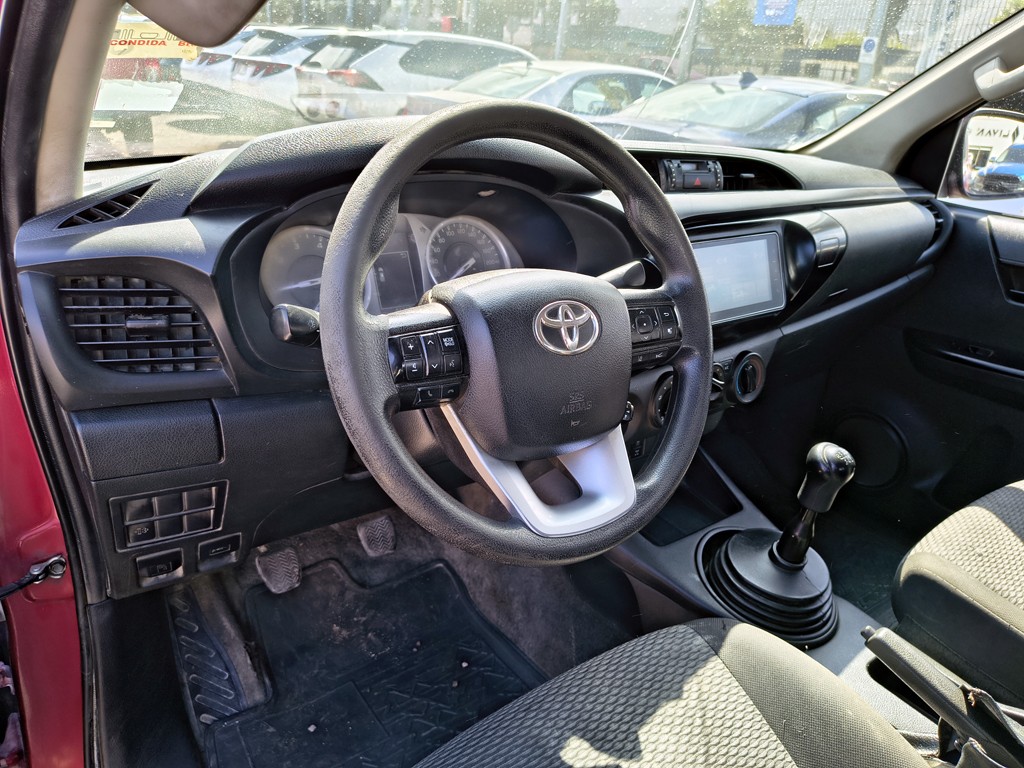 Toyota Hilux Tss 2.4 Diesel 4x2 T/m año 2022