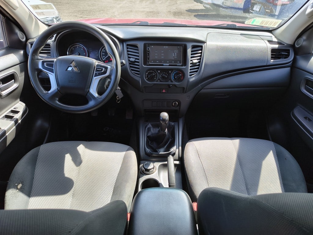 Mitsubishi L200 Katana 2.4 Diesel 4x2 T/m año 2022