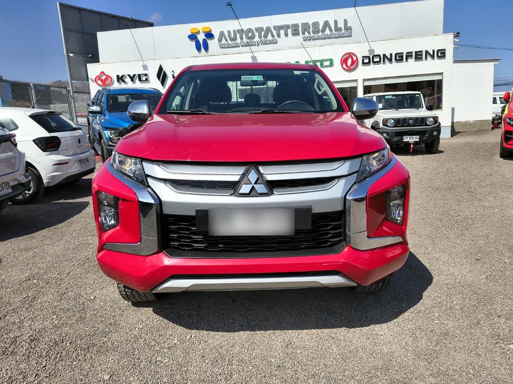 Mitsubishi L200 Katana 2.4 Diesel 4x4 T/m año 2022
