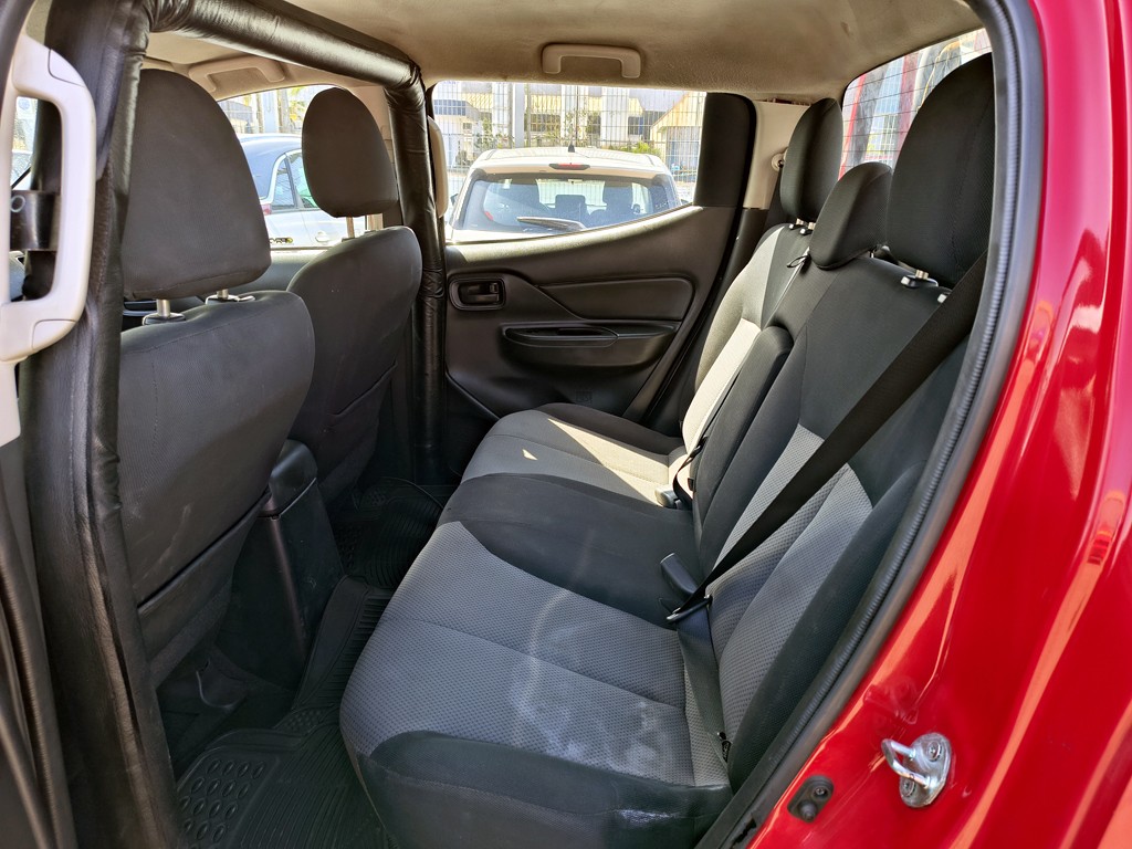 Mitsubishi L200 Katana 2.4 Diesel 4x4 T/m año 2022