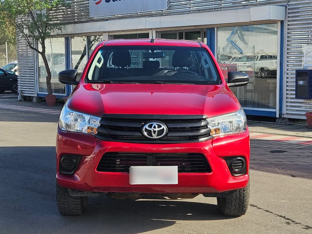 Toyota Hilux Dc 4x4 2.4 D Dx Mt año 2023