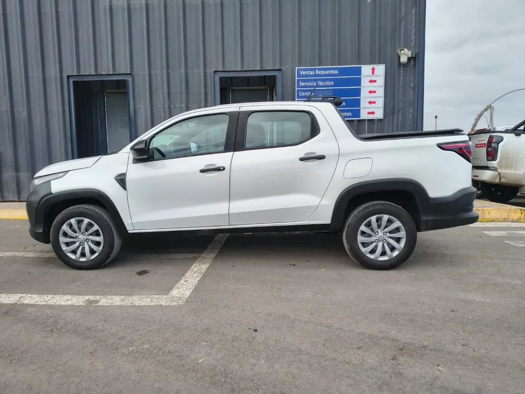 Ram 700 Slt Cd 1.4l año 2023