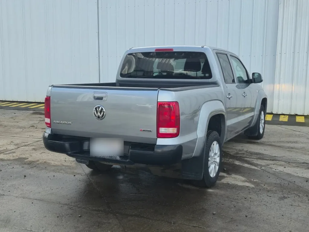 Volkswagen Amarok Dcab Tdi 4x4 Trendline 2.0 año 2023