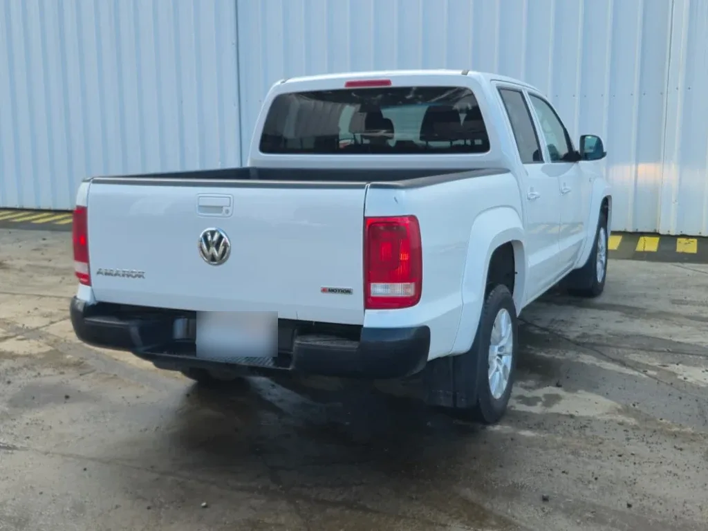 Volkswagen Amarok Dcab Tdi 4x4 Trendline 2.0 año 2023