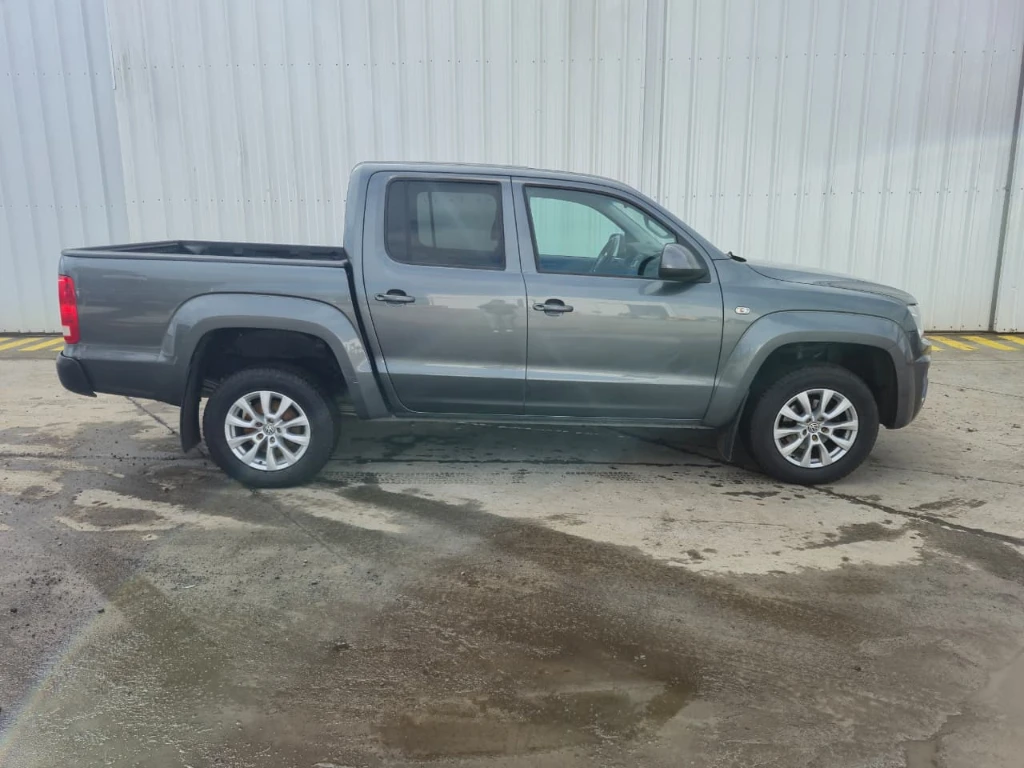 Volkswagen Amarok Dcab Tdi 4x4 Trendline 2.0 año 2023